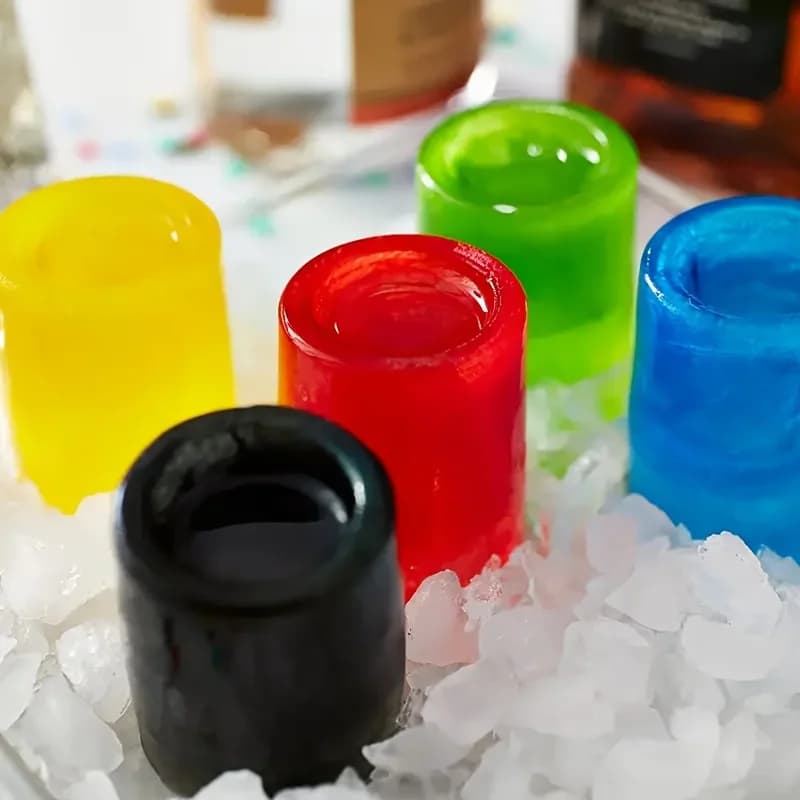 Silikoninen jääpalamuotti 4 pyöreälle jääpalalle – viskille, oluelle ja drinkeille